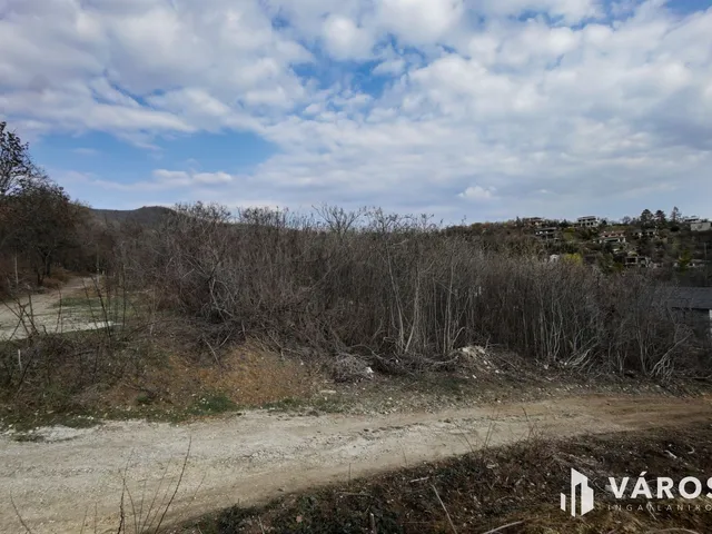 Eladó telek Szentendre, Tyúkosdűlő 1011 nm