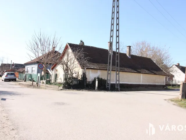 Eladó ház Dunavecse 58 nm