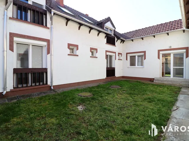 Eladó ház Szeged 372 nm