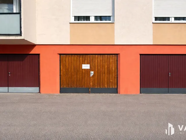 Eladó garázs Győr, Nádorváros 13 nm