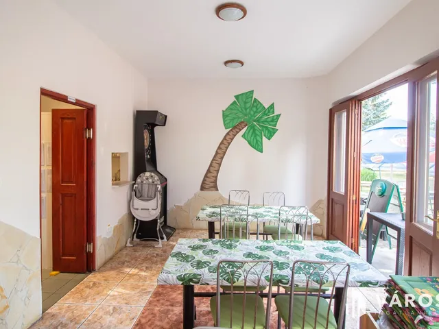 Eladó kereskedelmi és ipari ingatlan Borgáta 170 nm