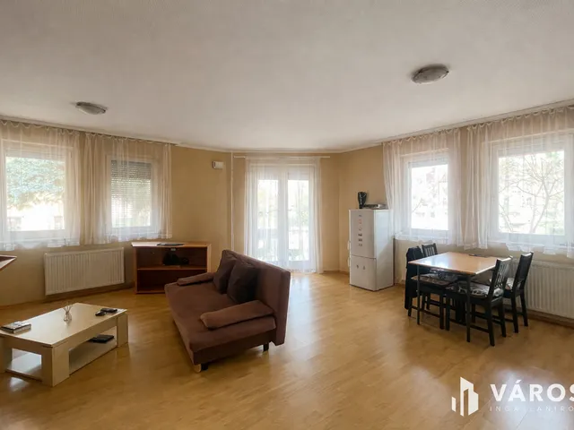 Eladó lakás Békéscsaba, Belváros 70 nm