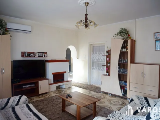 Eladó ház Táborfalva 117 nm