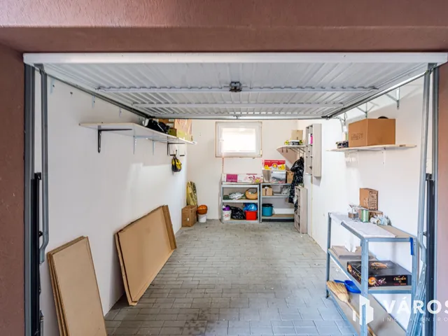 Eladó garázs Szeged, Felsőváros 14 nm