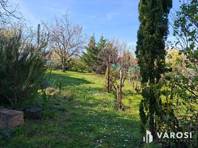 Eladó telek Alsóörs 627 nm