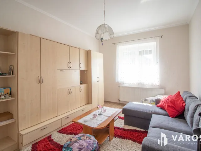 Eladó ház Békéscsaba, Belváros 328 nm