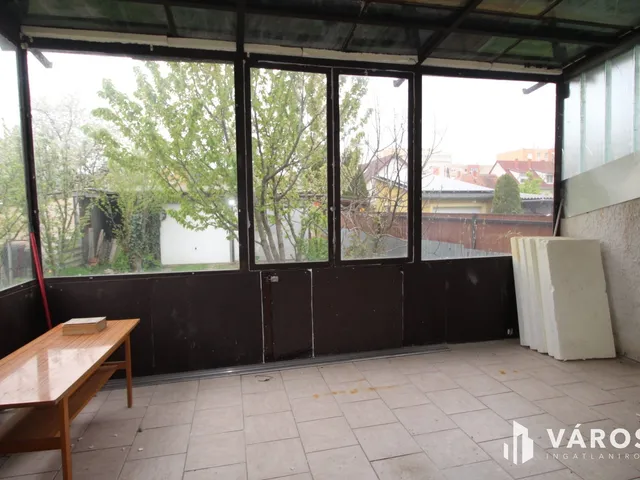 Eladó ház Szombathely, Derkovits-lakótelep 150 nm