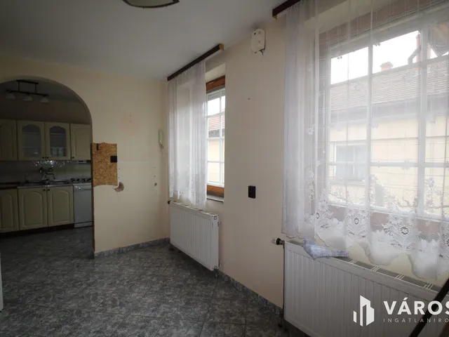 Eladó ház Szombathely, Derkovits-lakótelep 150 nm