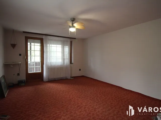 Eladó ház Szombathely, Derkovits-lakótelep 150 nm