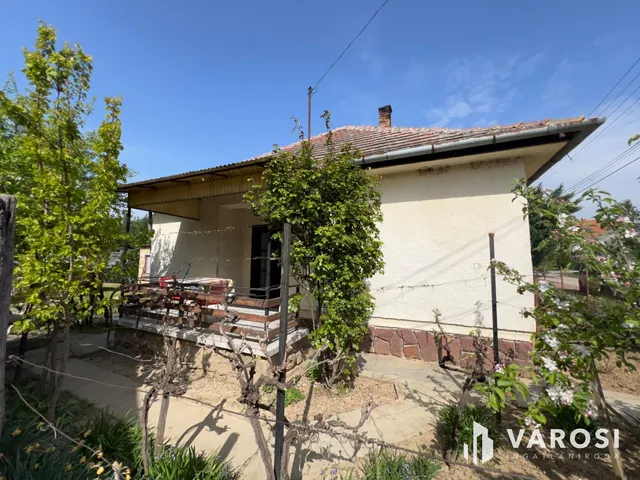 Eladó ház Balatonszárszó 66 nm
