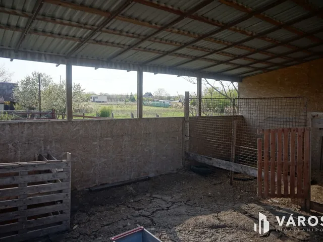 Eladó mezőgazdasági ingatlan Kunpeszér 29 nm