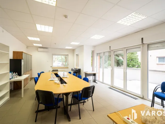 Kiadó kereskedelmi és ipari ingatlan Budapest XIV. kerület, Alsórákos 98 nm