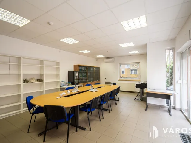 Kiadó kereskedelmi és ipari ingatlan Budapest XIV. kerület, Alsórákos 98 nm