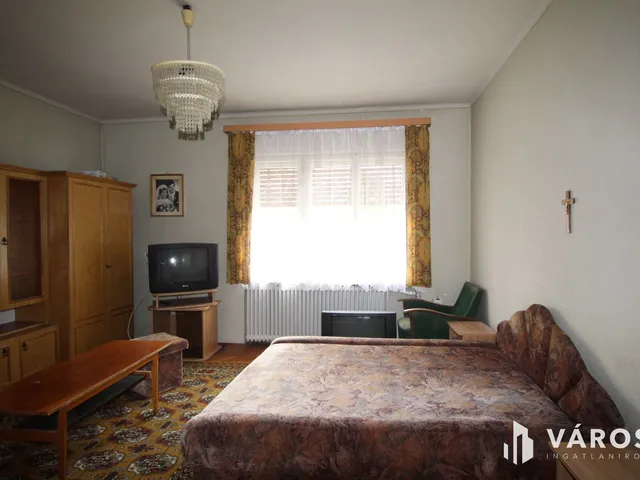 Eladó ház Csepreg 180 nm