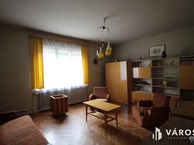 Eladó ház Csepreg 180 nm