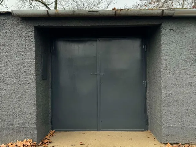 Eladó garázs Debrecen, Dobozikert 15 nm