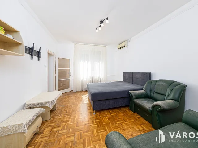 Eladó lakás Szeged, Odessza 42 nm