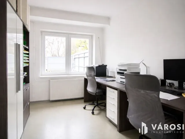 Eladó kereskedelmi és ipari ingatlan Nagyszénás 295 nm