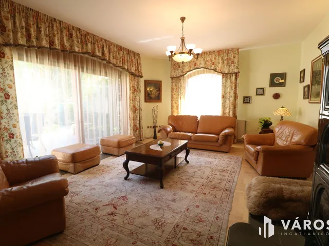 Eladó ház Szeged, Újszeged 215 nm