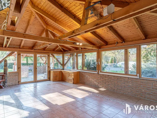 Eladó ház Szeged, Gyálarét 140 nm