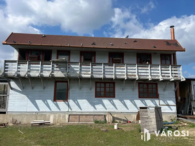 Eladó kereskedelmi és ipari ingatlan Hajdúböszörmény 380 nm