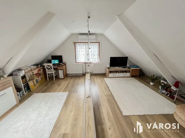 Eladó ház Szentendre 240 nm