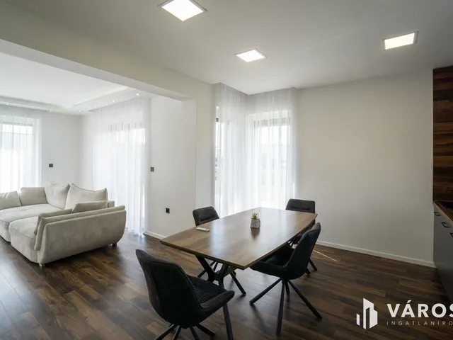 Kiadó ház Vámosszabadi 121 nm