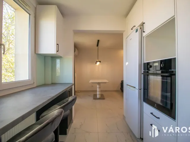 Eladó lakás Székesfehérvár, Belváros 60 nm