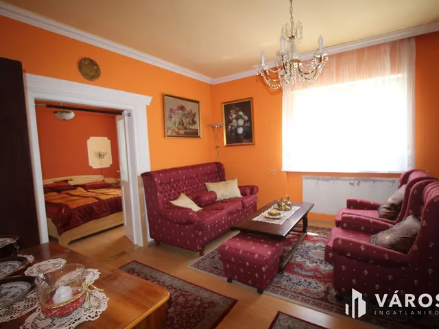 Eladó ház Szombathely, Derkovits-lakótelep 70 nm