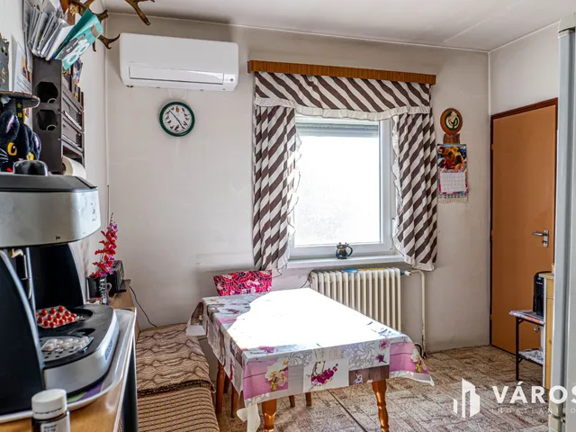 Eladó ház Pécel 225 nm