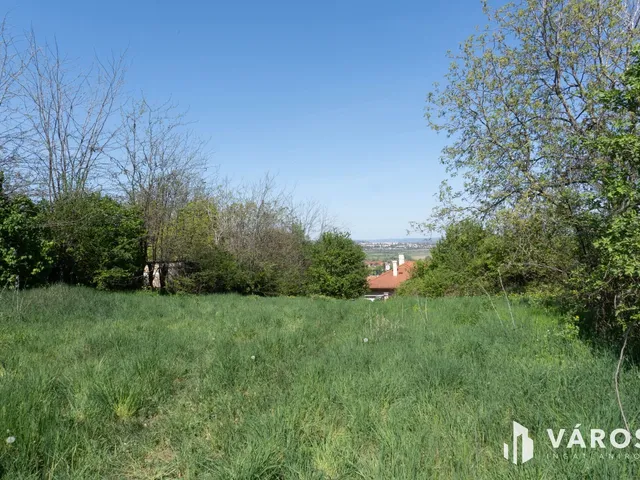 Eladó telek Pomáz 792 nm