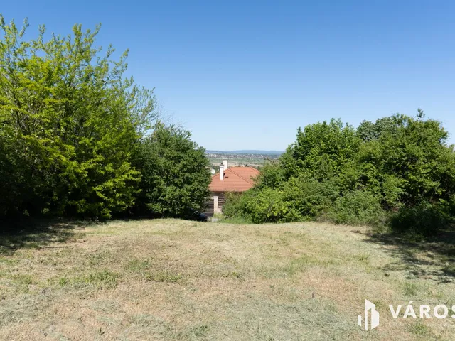 Eladó telek Pomáz 792 nm