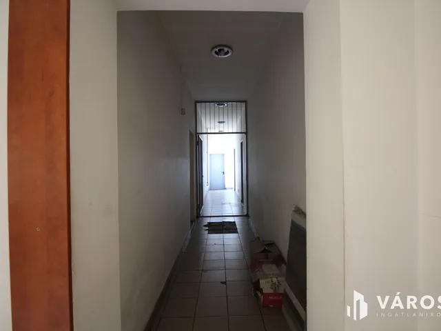 Eladó kereskedelmi és ipari ingatlan Hódmezővásárhely 3000 nm