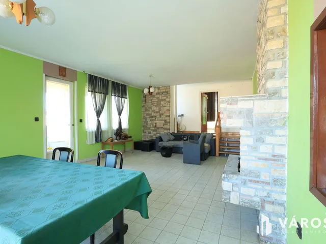 Eladó ház Tamási 308 nm