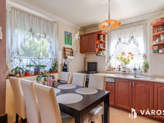 Eladó ház Szeged, Béketelep 84 nm