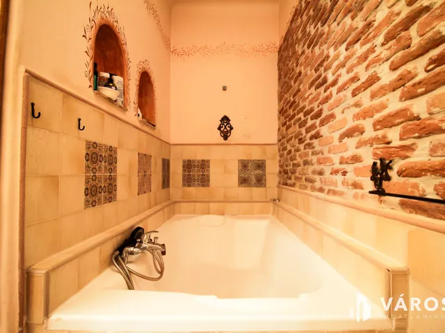 Eladó lakás Budapest II. kerület, Országút 102 nm