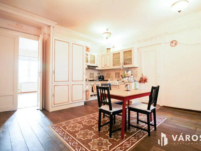 Eladó lakás Budapest II. kerület, Országút 102 nm
