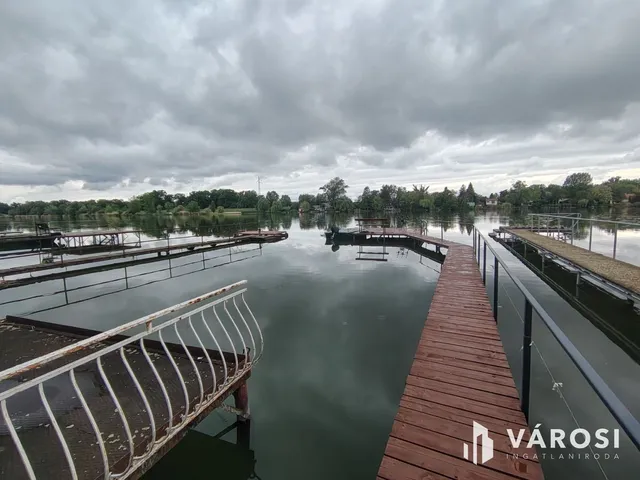 Eladó nyaraló Tass 37 nm