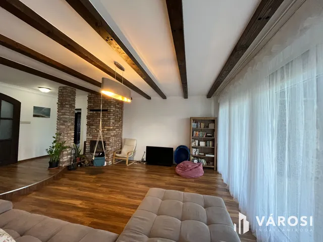 Eladó ház Debrecen, Kondoros 180 nm