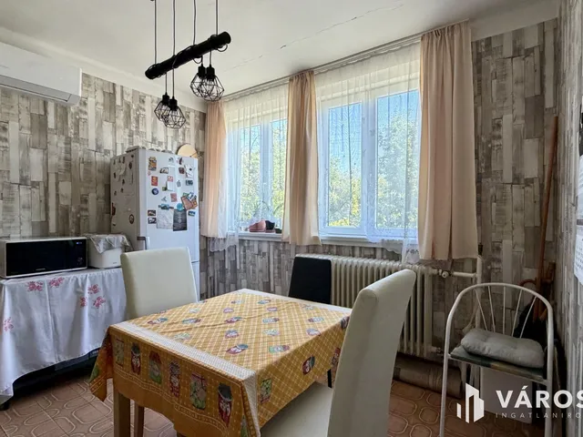 Eladó ház Balatonakarattya 144 nm