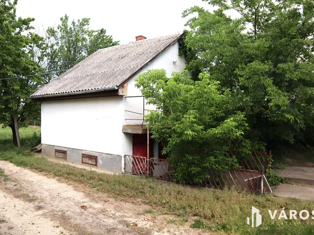 Eladó mezőgazdasági ingatlan Siófok, Szabadifürdő 80 nm