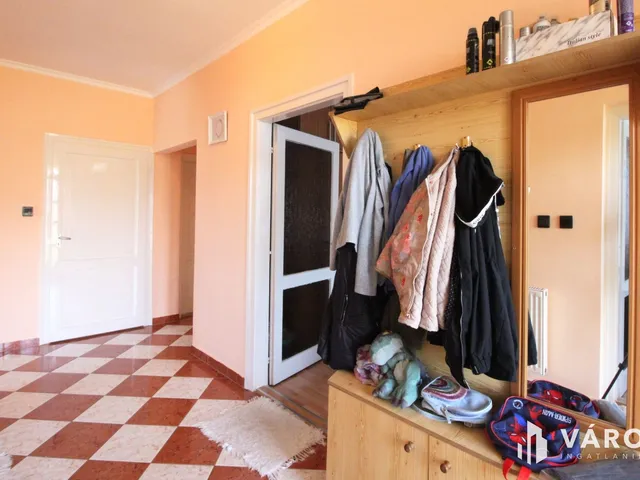 Eladó ház Nyúl 90 nm