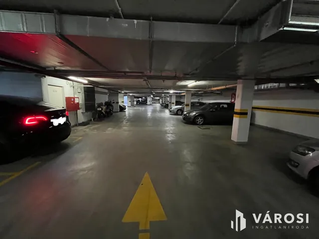 Eladó garázs Budapest IX. kerület 15 nm