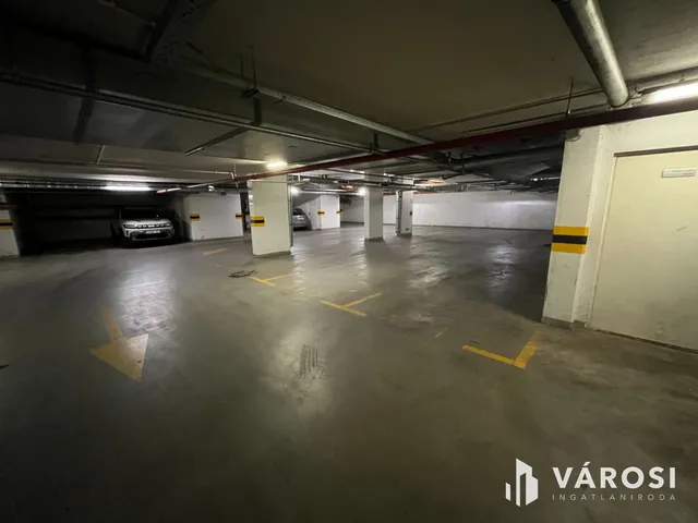 Eladó garázs Budapest IX. kerület 15 nm