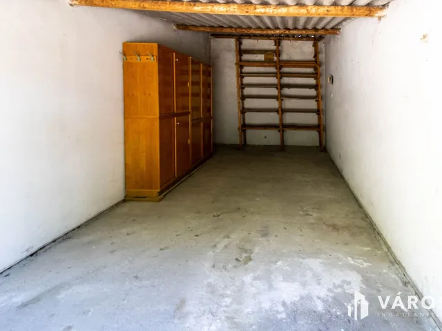Eladó garázs Gyula, Magyarváros 19 nm