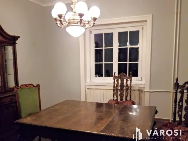 Eladó ház Szentendre, Pismány 330 nm