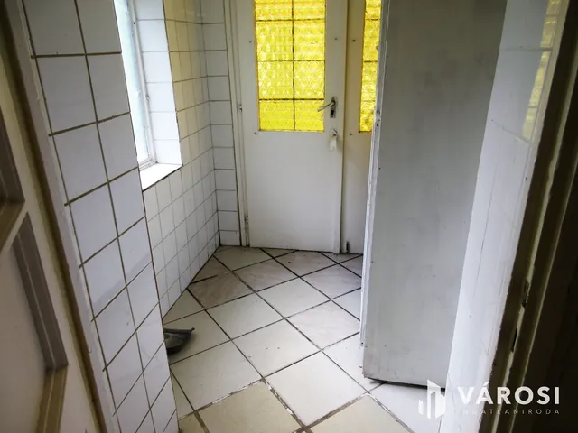 Eladó kereskedelmi és ipari ingatlan Orosháza 51 nm