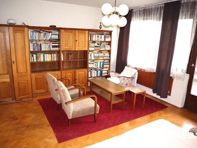 Eladó ház Siófok, Belváros 210 nm