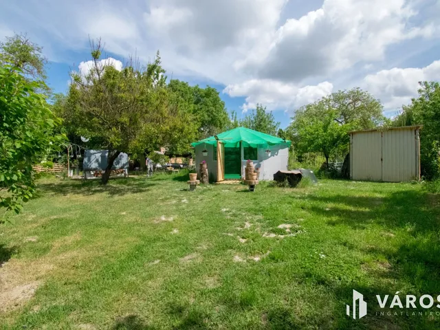 Eladó telek Kalocsa 897 nm