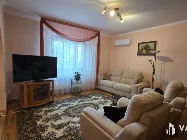 Kiadó ház Debrecen, Belváros 207 nm